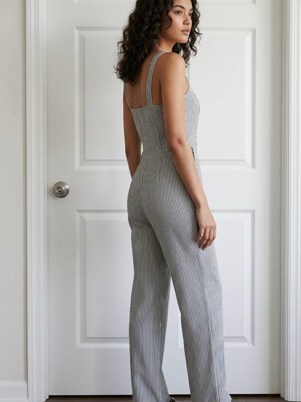 🩶 Hollister Gray and White Pinstripe women’s Wide-Leg Jumpsuit